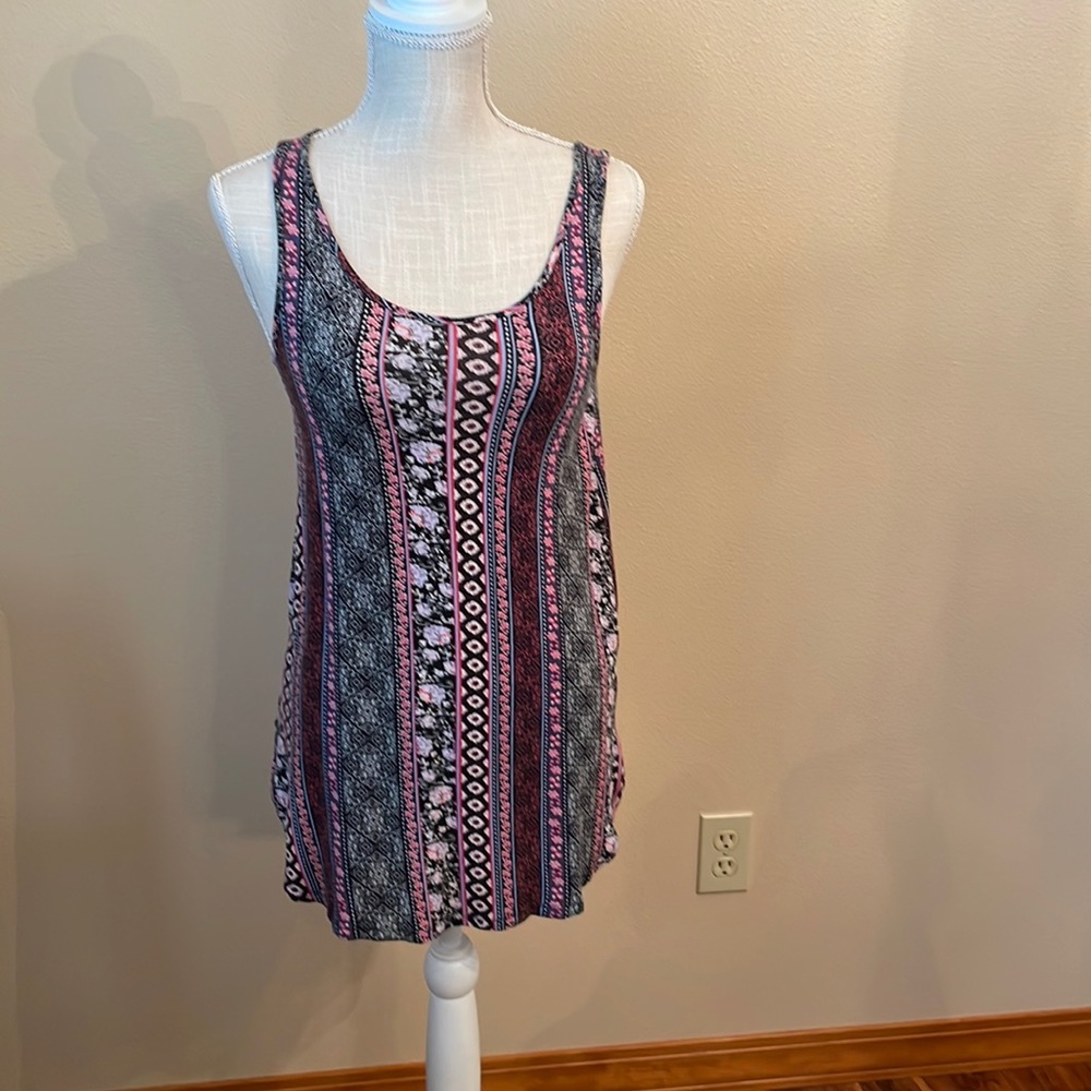 Hippie Rose Sleeveless Tunic Top size small